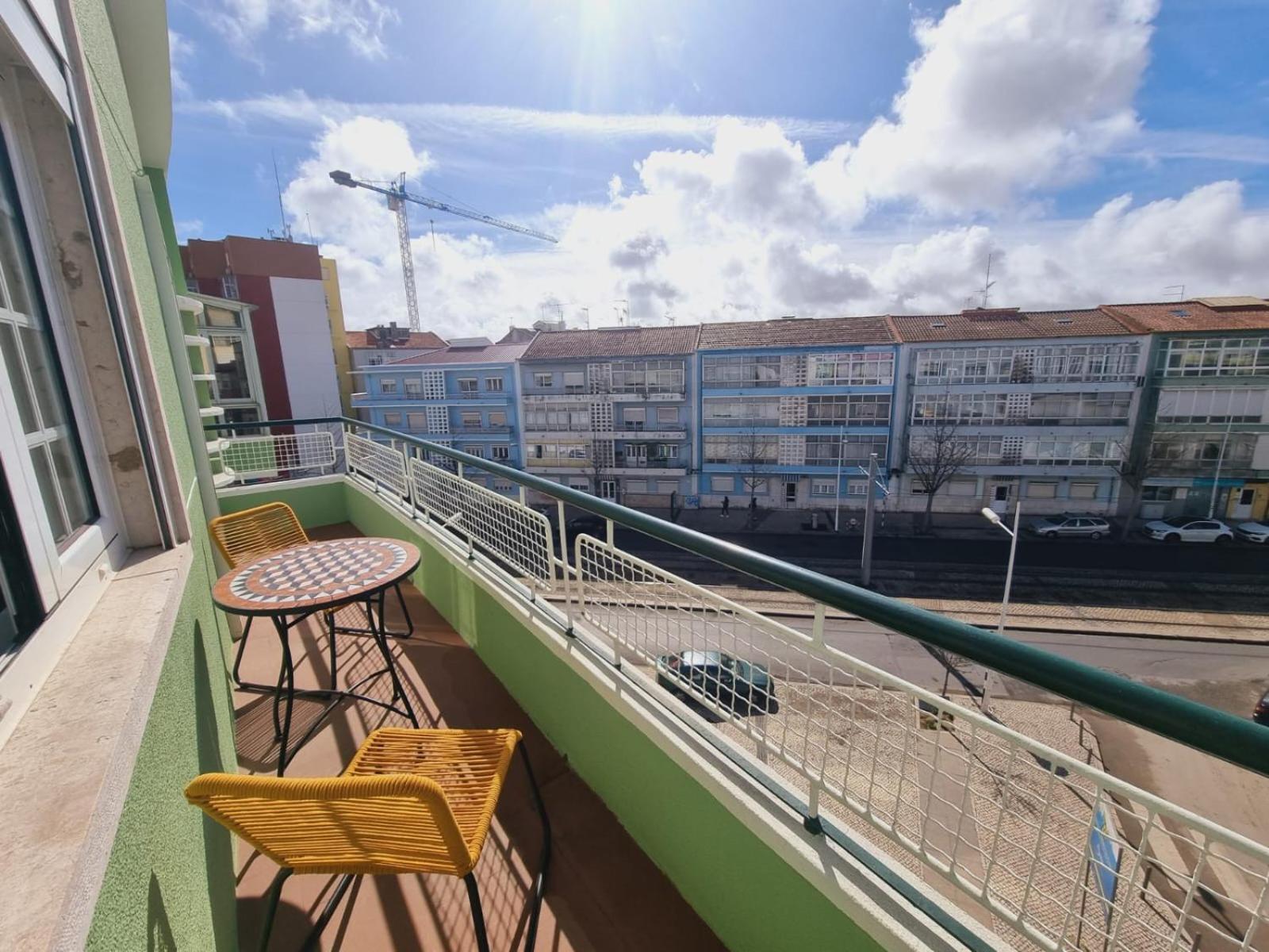 Almada Central By Innkeeper Bagian luar foto
