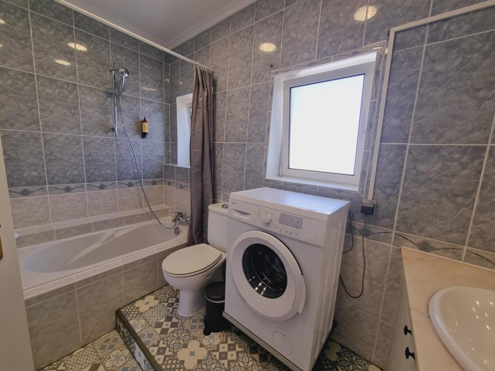 Almada Central By Innkeeper Bagian luar foto